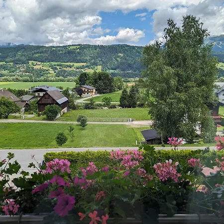 Haus Kathan Bed and breakfast 3*